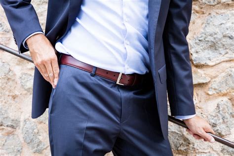 navy blue suit belt color